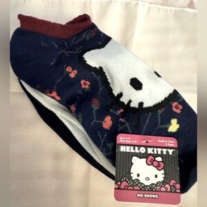 Hello Kitty 5 pack different designs No-Show Socks - NWT